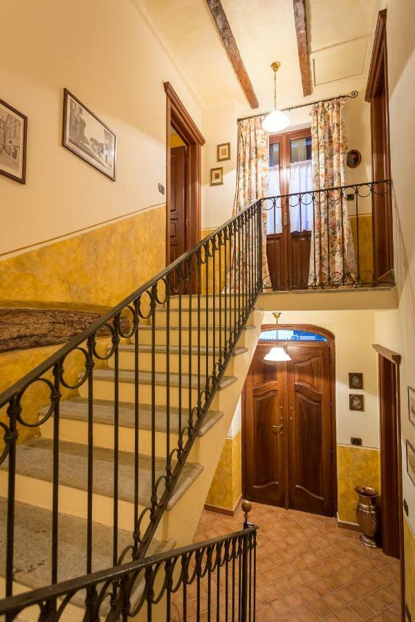 Maison d'hôtes Relax Nel Noccioleto à Novello Extérieur photo