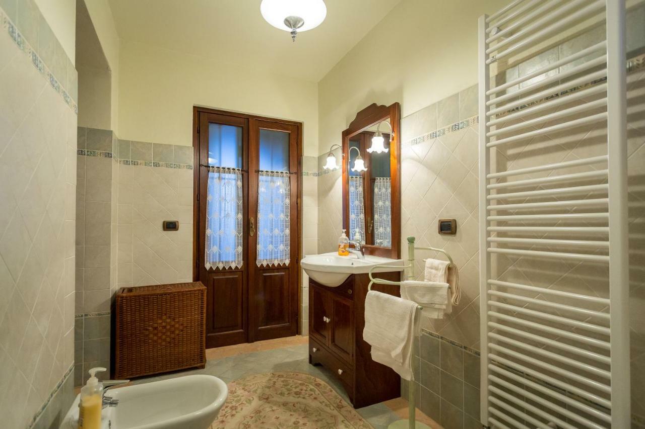 Maison d'hôtes Relax Nel Noccioleto à Novello Extérieur photo